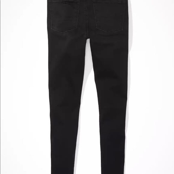 American Eagle skinniest fit in a super-high rise & soft
stretch denim.Sz4Long - Picture 8 of 10